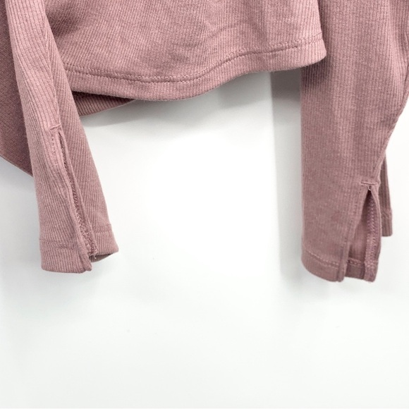 Old Navy Women XL Shirt Mauve Pink Long Sleeve Rouched Mock Neck Go Dry Ribbed - Picture 5 of 8